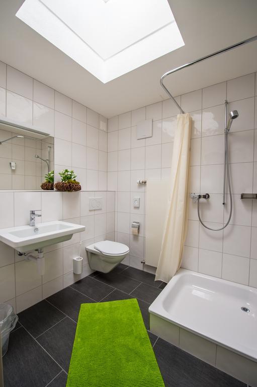 Jugendherberge Romanshorn Kamer foto
